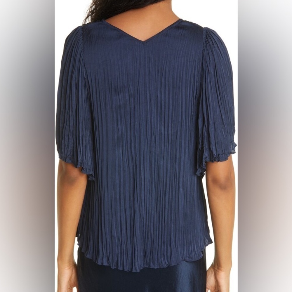 Vince Flutter Sleeve Crushed Satin Top Size M - Picture 2 of 11